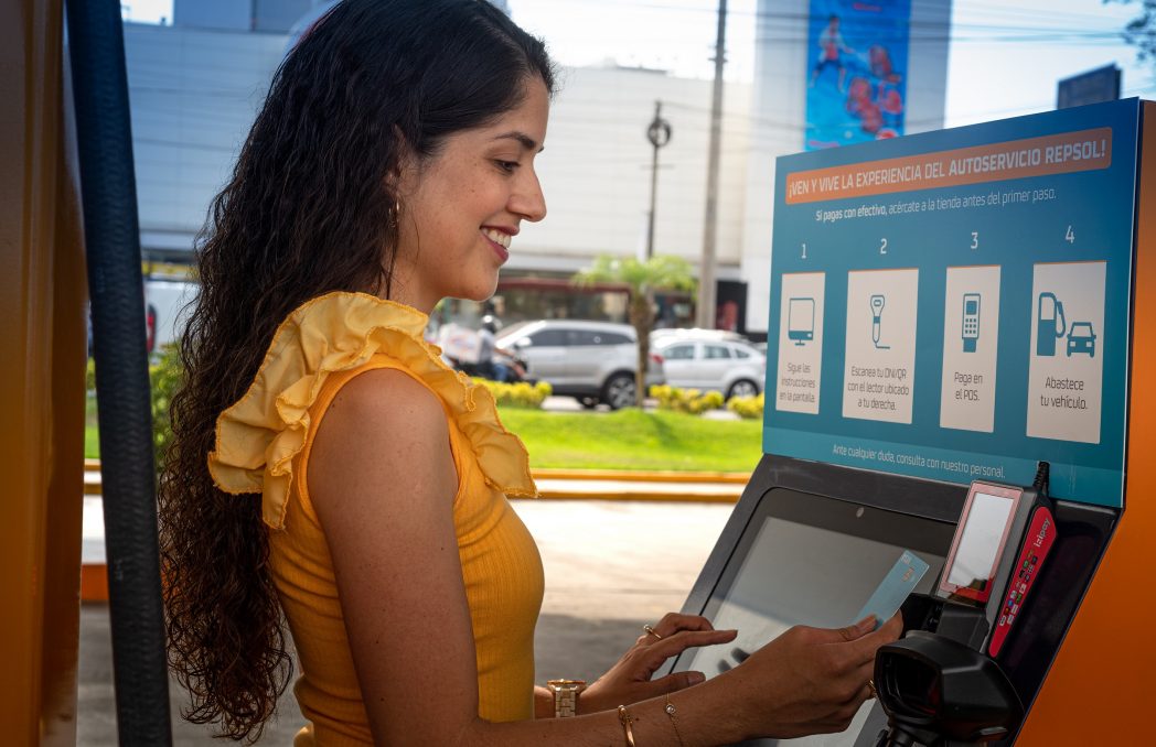 Autoservicio en Estaciones de Servicio Repsol Perú